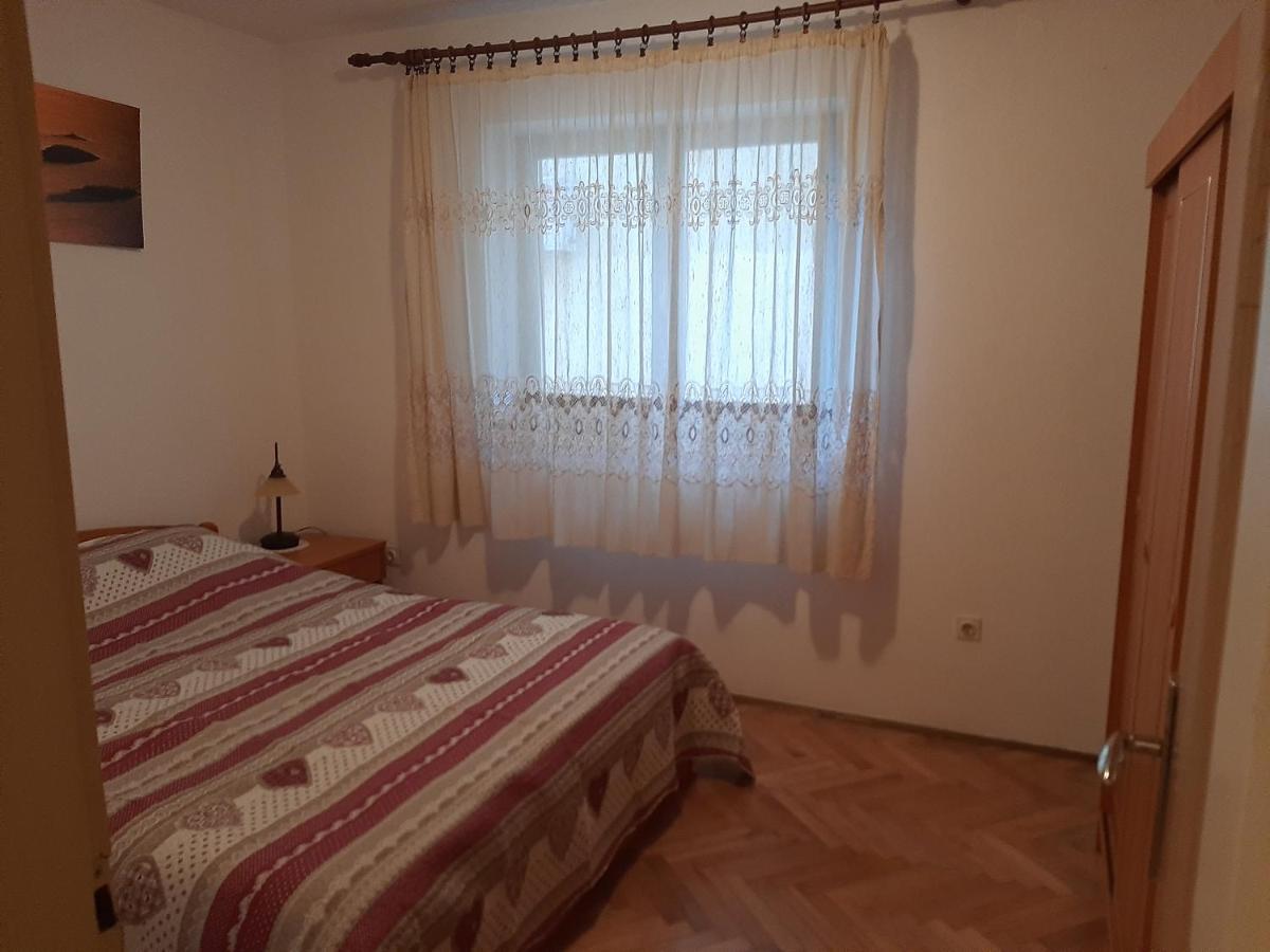 Apartman Mia *